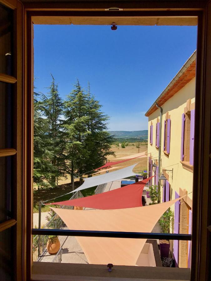 Chateau Ferrassieres Buitenkant foto